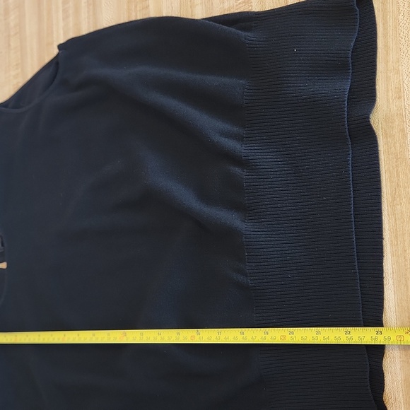 BANANA REPUBLIC Elsa Drape Back Top, size S - Picture 8 of 9